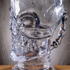 Totenkopf Pitcher Klar