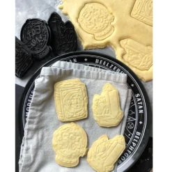 Witchy Plätzchen Ausstechformen KILLSTAR -Halloween-Requisitenladen killstar witchy cookie ausstechformen killstar witchy cookie cutters gothic accessoires gothic deko 50323 03